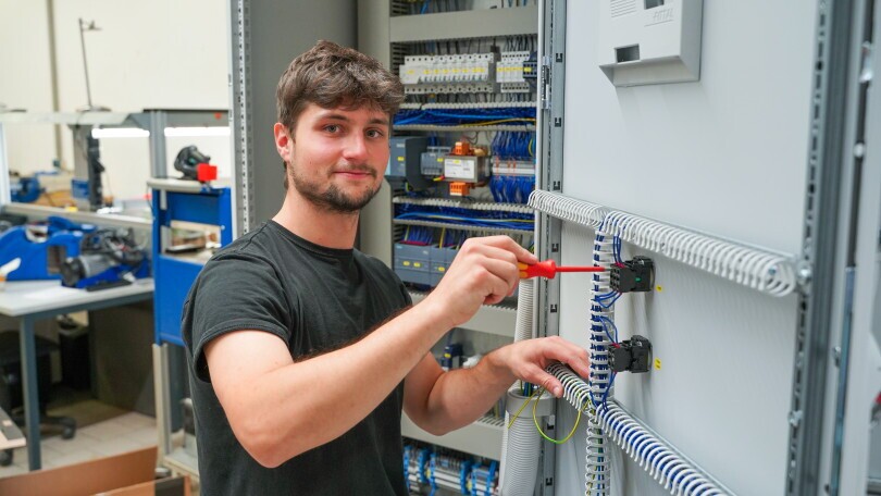 Ausbildung Elektroniker für Betriebstechnik 2027 (m/w/d), 1. Bild